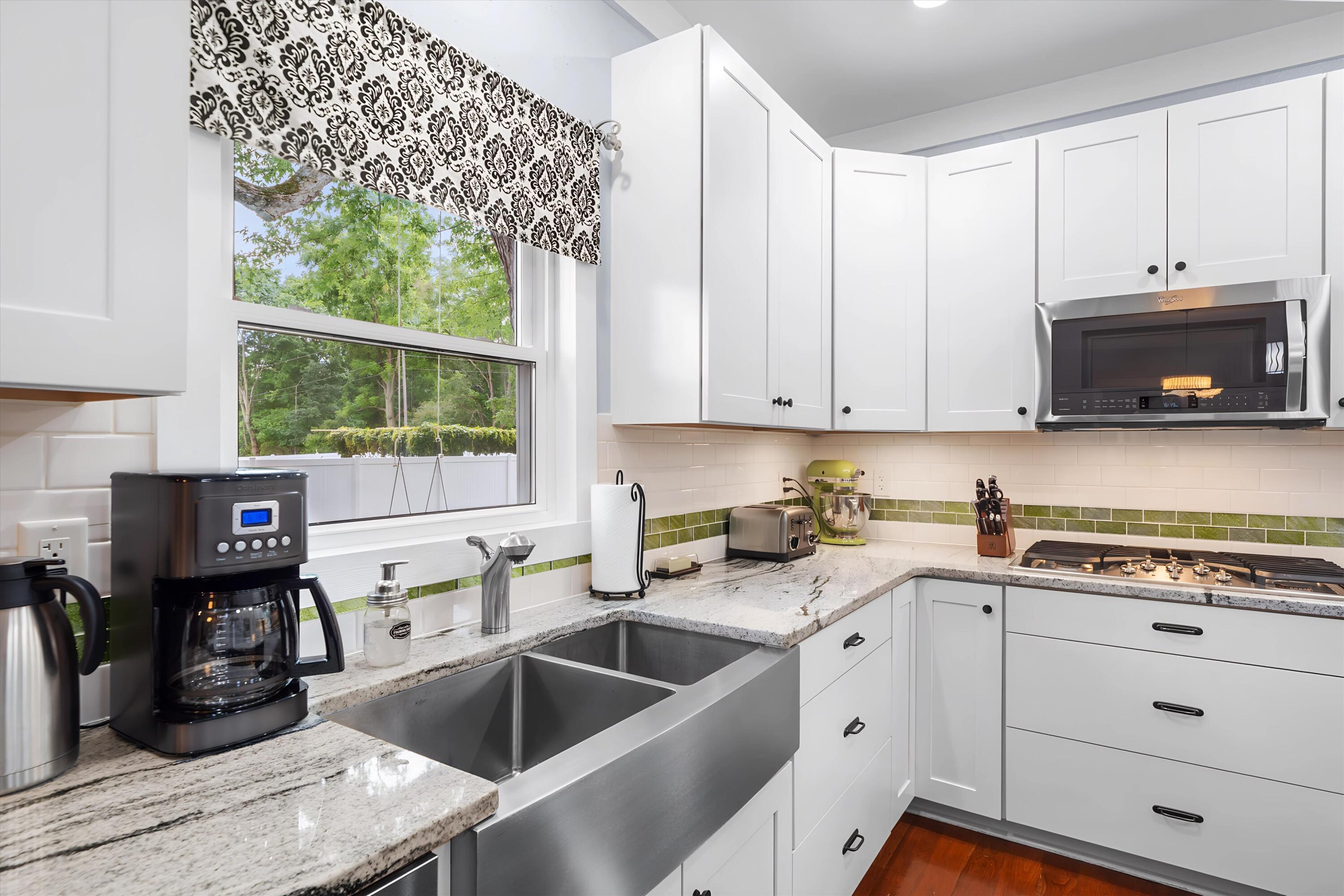 5580 Textile Road Ypsilanti, MI 48197 - Photo 11 of 107 011-Kitchen