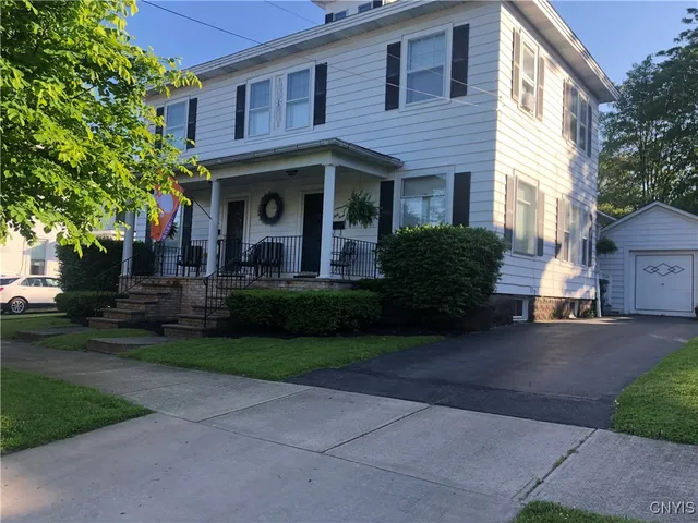 $1,600 | 56 East 5th Street, Unit 54, Oswego, NY 13126