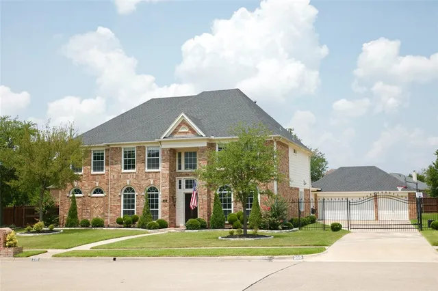 $6,750 | 200 Lovegrass Lane, Southlake, TX 76092