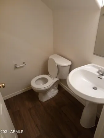 $1,875 | 1544 South Owl Drive, Gilbert, AZ 85296