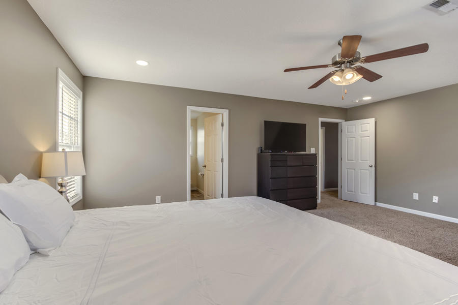 1821 Turning Point Road Powell, TN 37849 - Photo 19 of 34 19_TurningPointRoad_1821_MasterBedroom02