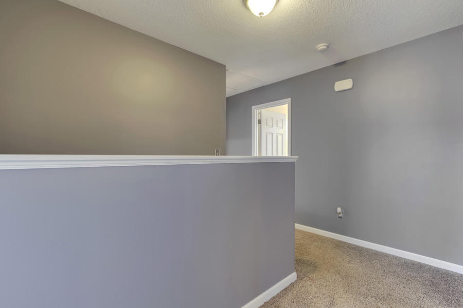 1821 Turning Point Road Powell, TN 37849 - Photo 24 of 34 24_TurningPointRoad_1821_Landing02