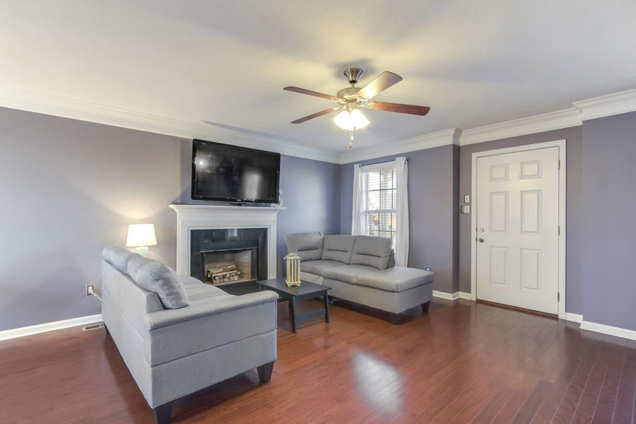 1821 Turning Point Road Powell, TN 37849 - Photo 5 of 34 05_TurningPointRoad_1821_Living03