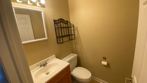 $274,989 | 5035 Spinnaker Lane, Unit C, Crown Point, IN 46307