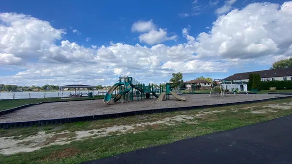 $274,989 | 5035 Spinnaker Lane, Unit C, Crown Point, IN 46307