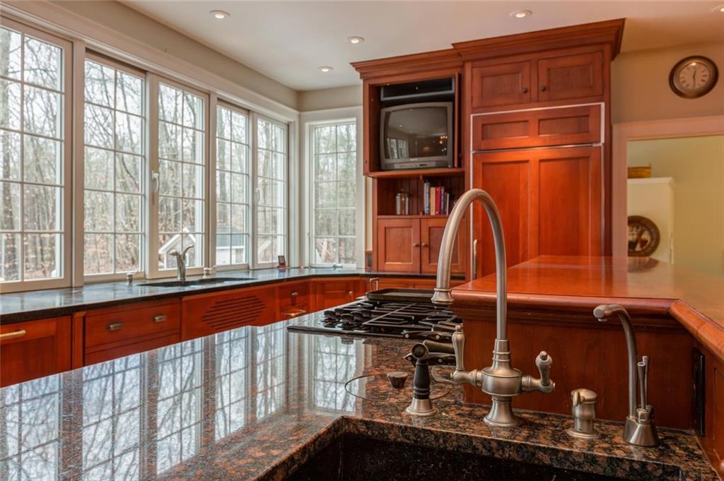 1 Granite Ridge Road Cape Elizabeth, ME 04107 - Photo 9 of 35 Photo