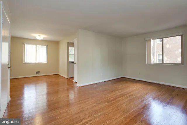 $2,750 | 4510 Washington Boulevard, Unit 1, Arlington, VA 22201