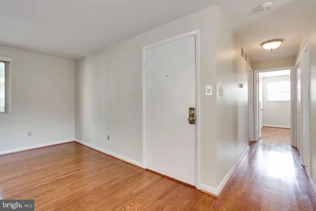 $2,750 | 4510 Washington Boulevard, Unit 1, Arlington, VA 22201