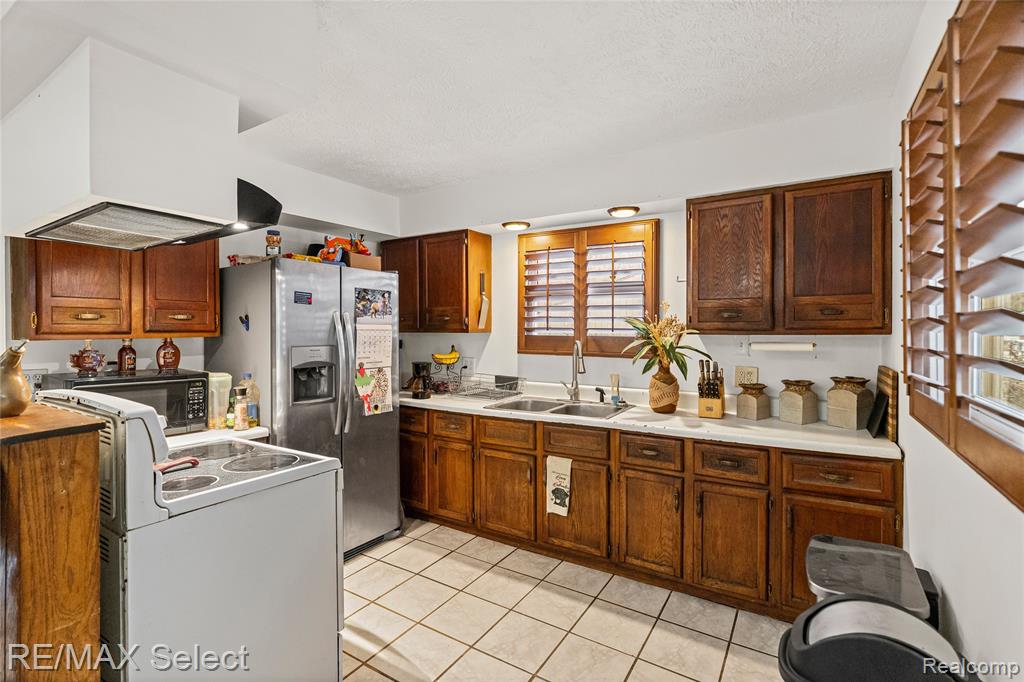 2690 Winegar Road Bancroft, MI 48414 - Photo 14 of 27