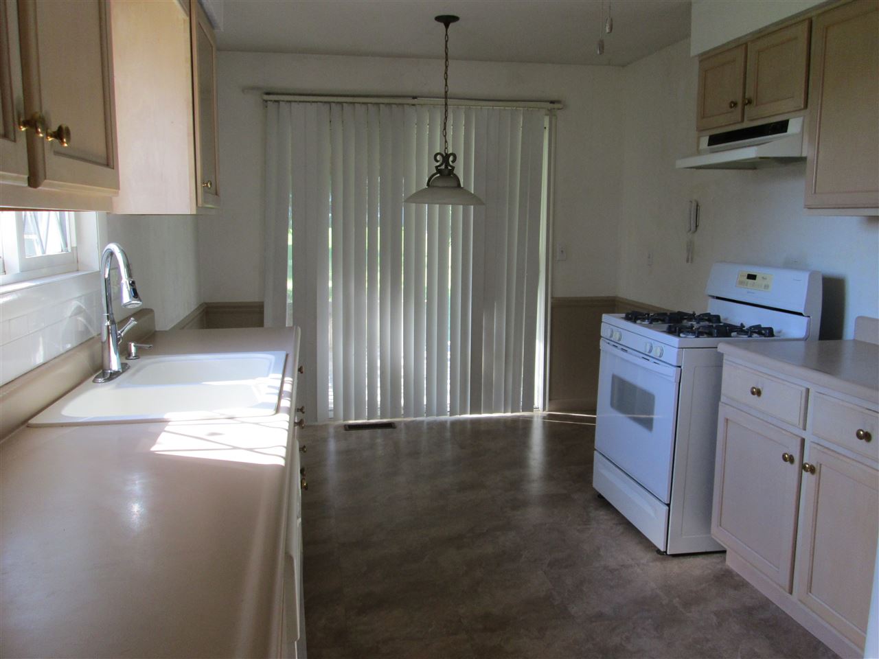 6825 South Cameron Lane Mapleton, IL 61547 - Photo 9 of 32