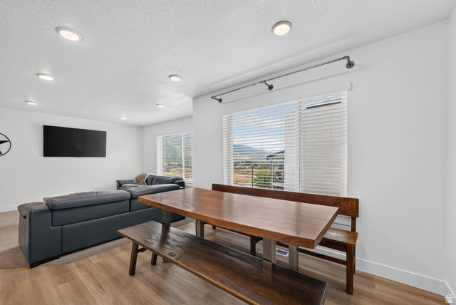 1639 East Indigo Loop Layton, UT 84040 - Photo 11 of 28