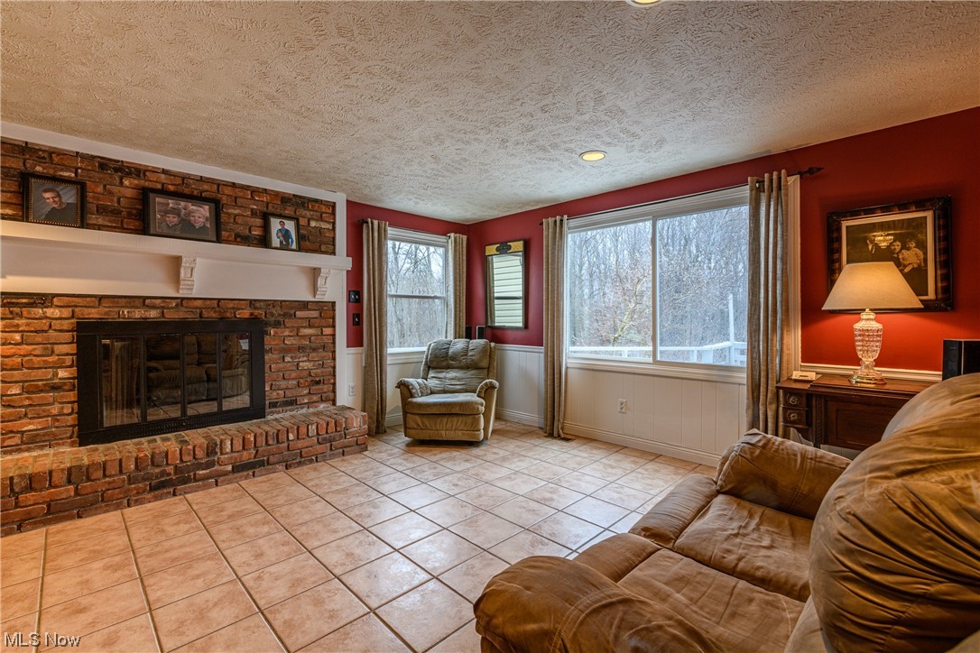 12029 Sperry Road Chesterland, OH 44026 - Photo 8 of 28 Gallery Image 8