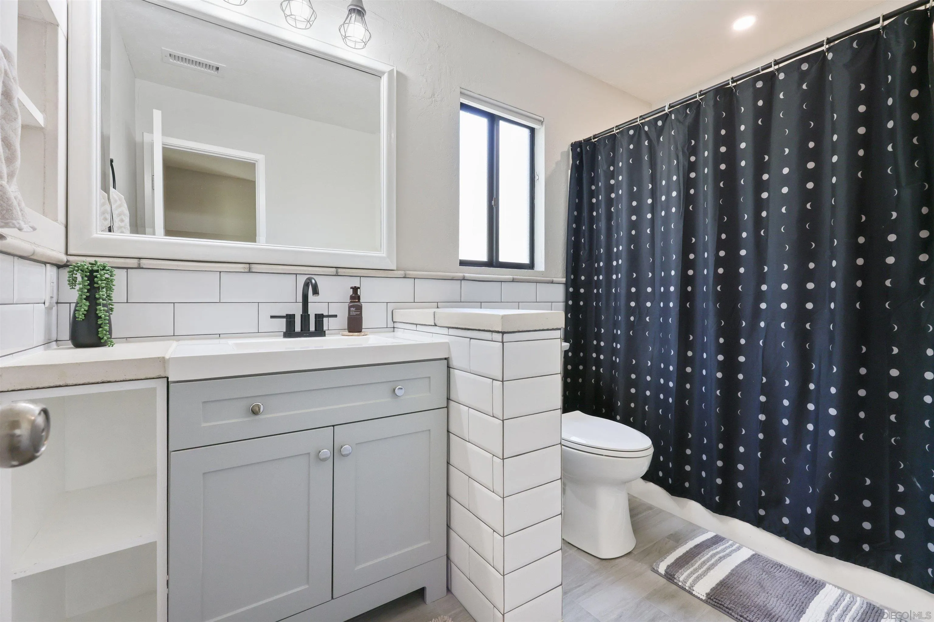 23621 Country Villa Road Ramona, CA 92065 - Photo 13 of 25 Gallery Image 13