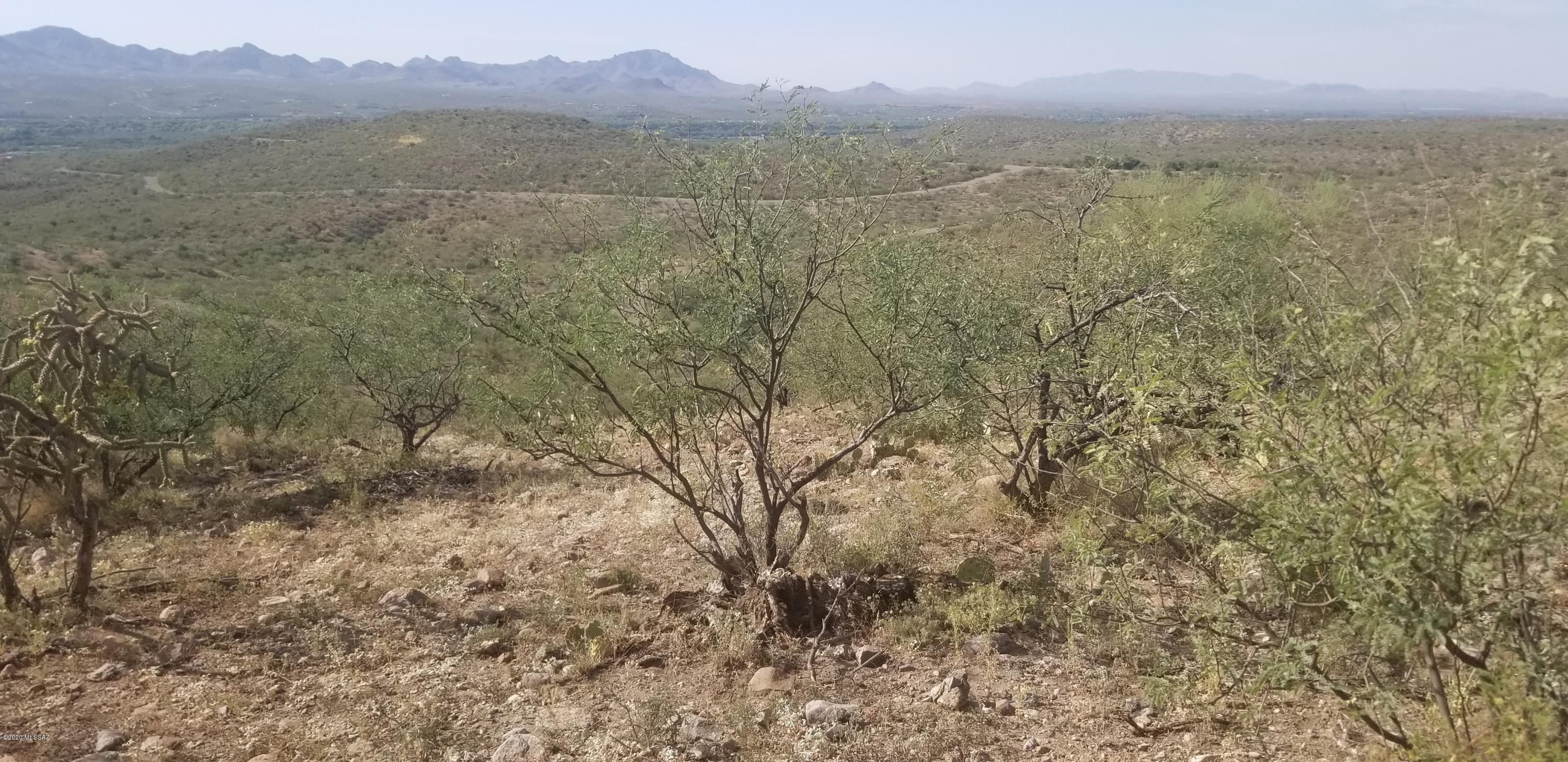 107 Avenida De Las Naciones, Unit 14 Rio Rico, AZ 85648 - Photo 4 of 7