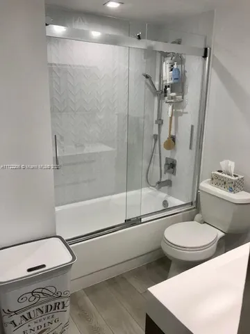 $319,900 | 1200 West Avenue, Unit 1018, Miami Beach, FL 33139