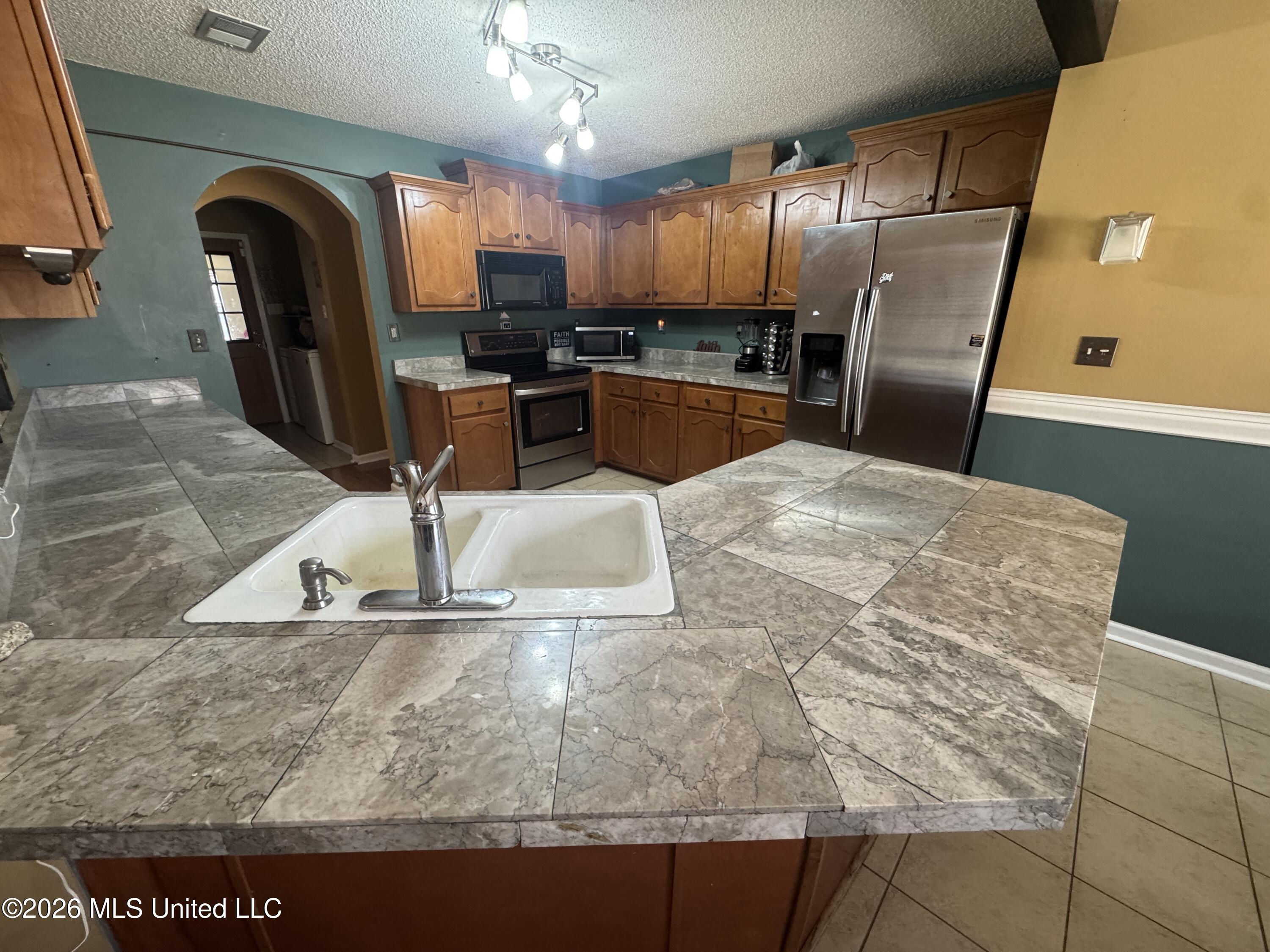 6920 St Micheals Olive Branch, MS 38654 - Photo 13 of 23 IMG_3567