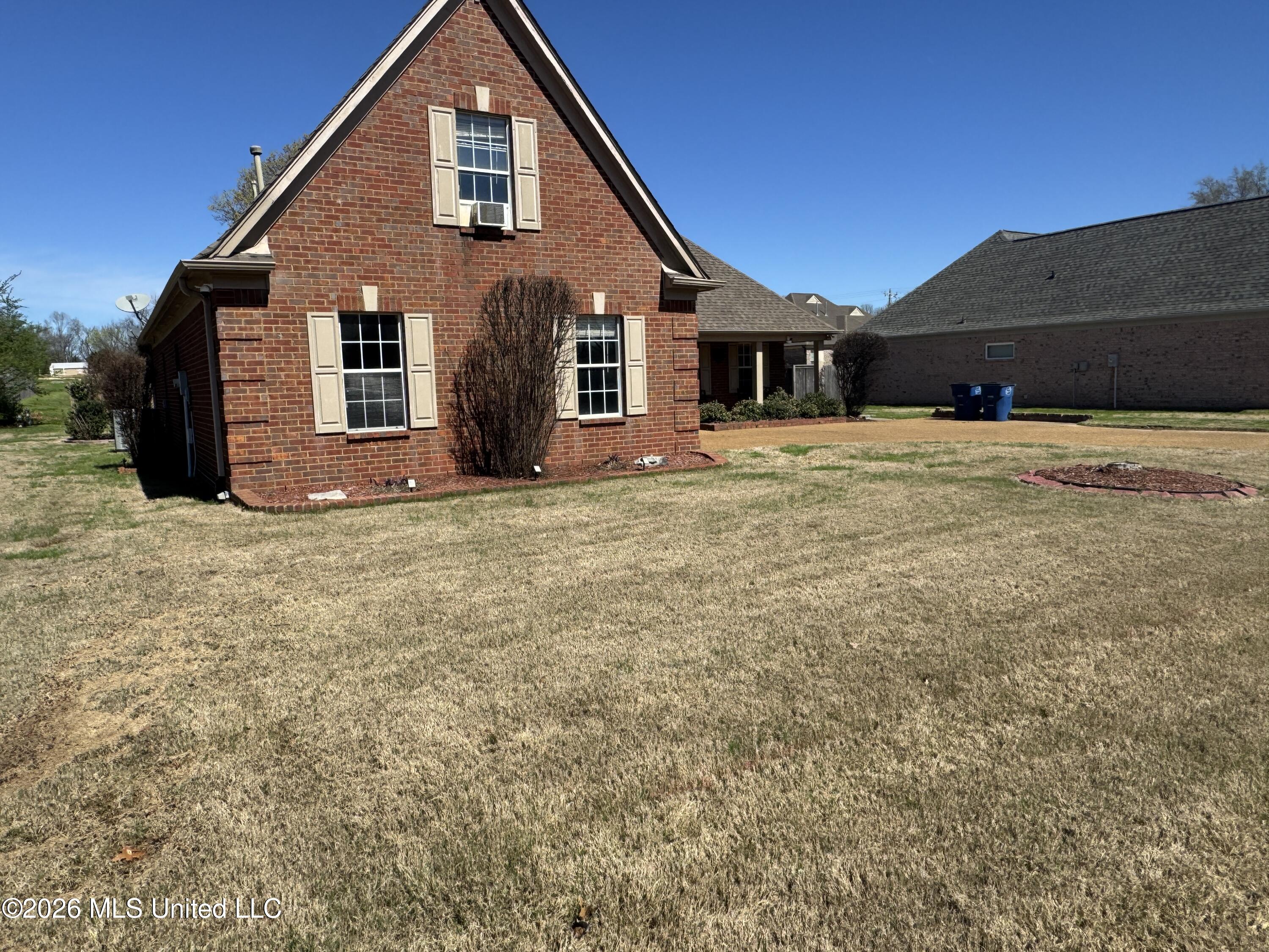 6920 St Micheals Olive Branch, MS 38654 - Photo 3 of 23 IMG_3510