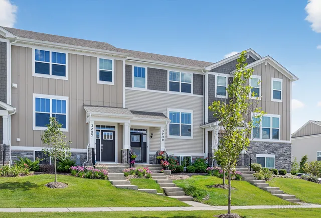 $389,000 | 3209 Martini Street, Mundelein, IL 60060