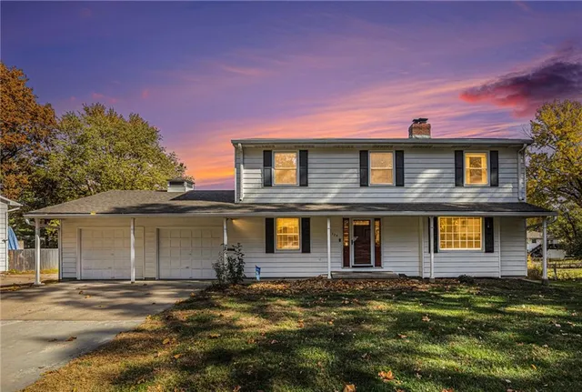 $360,000 | 324 South Stevenson Street, Olathe, KS 66061