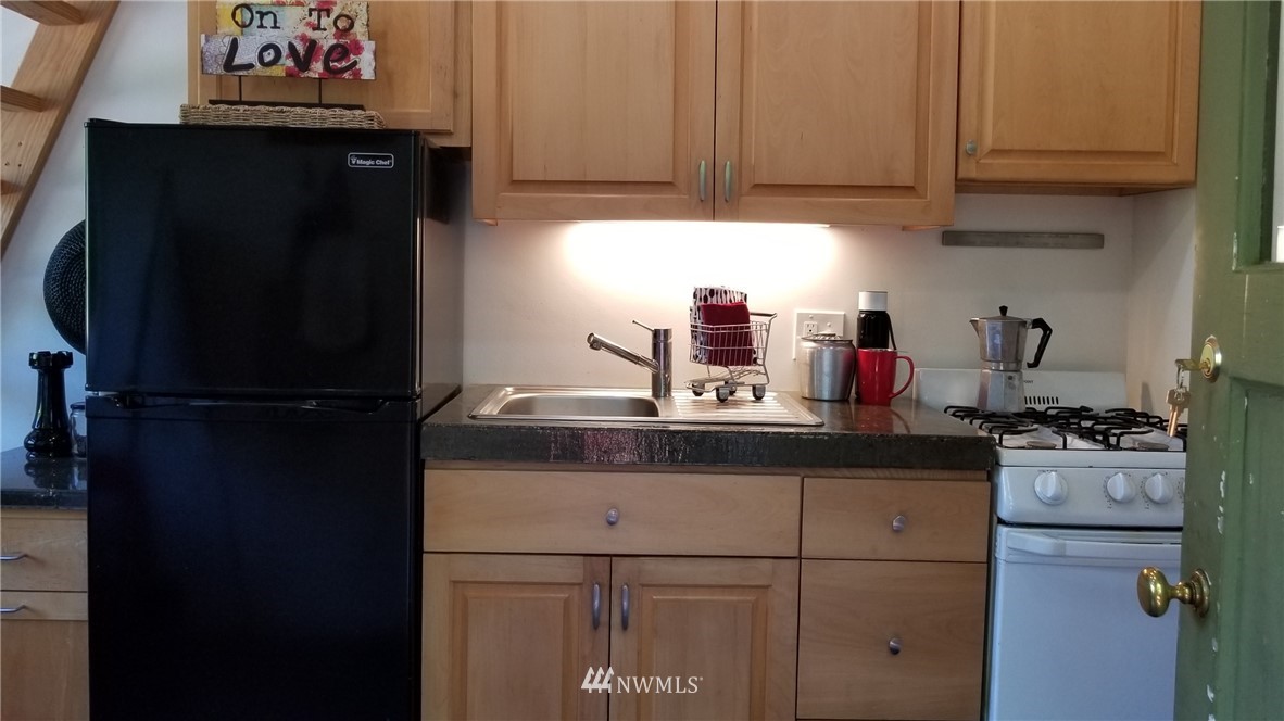 2862 Chicken Coop Road Sequim, WA 98382 - Photo 8 of 24 Gallery Image 8