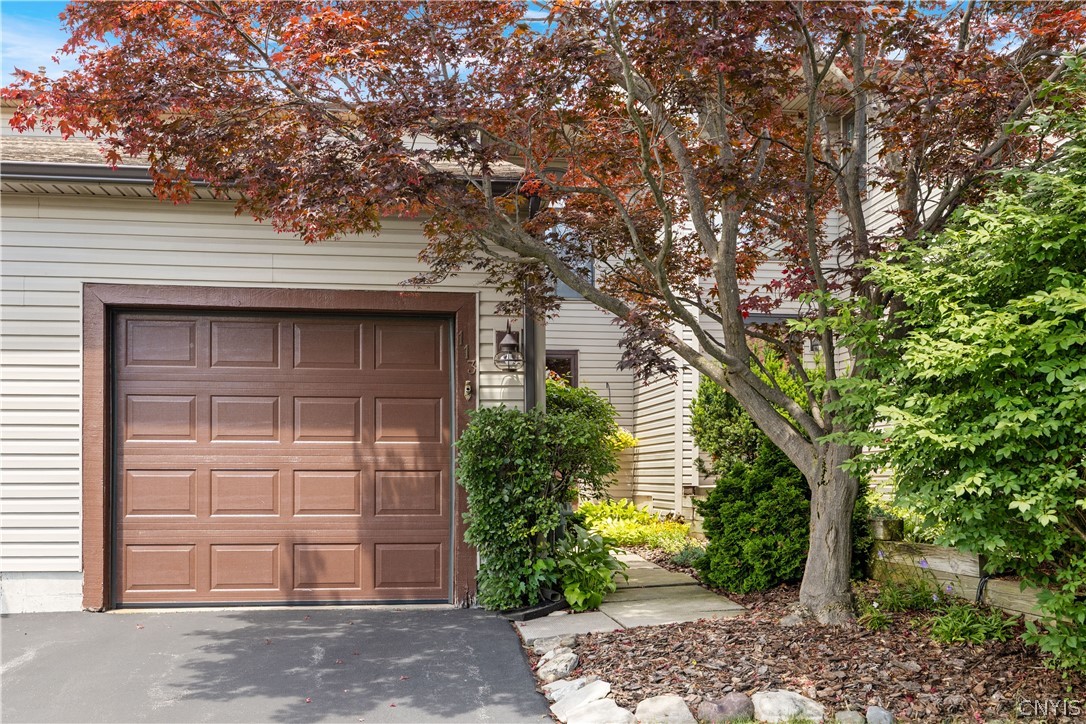 113 Signal Ridge Camillus, NY 13209 - Photo 2 of 34