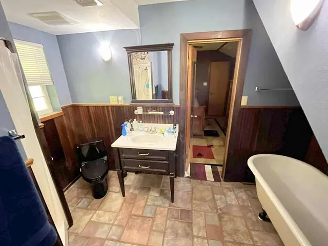 $305,000 | 1384 Farm To Market 2712, Crockett, TX 75835