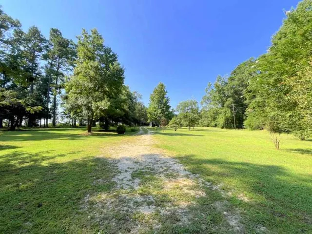 $305,000 | 1384 Farm To Market 2712, Crockett, TX 75835
