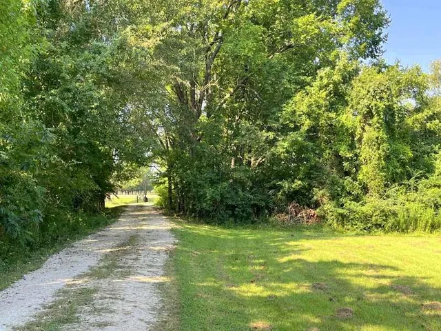 $305,000 | 1384 Farm To Market 2712, Crockett, TX 75835