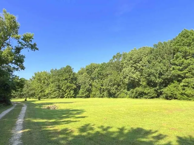 $305,000 | 1384 Farm To Market 2712, Crockett, TX 75835