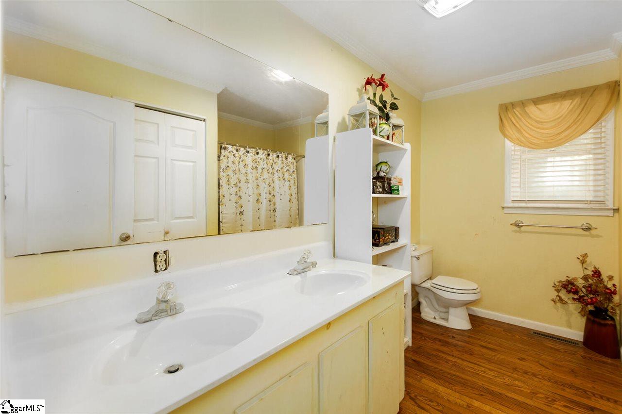 132 Botany Slopes Road Piedmont, SC 29673 - Photo 16 of 36 Gallery Image 16