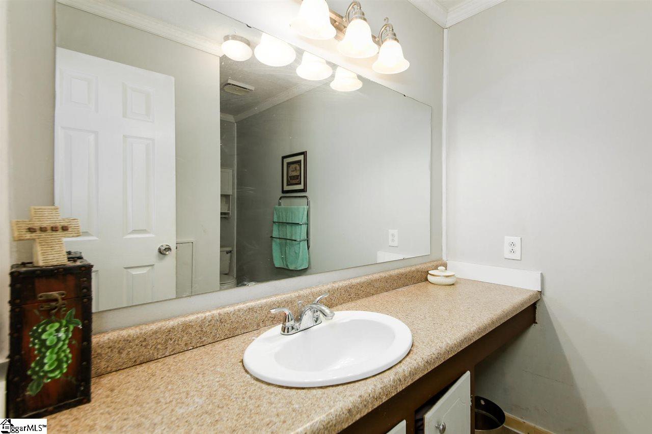 132 Botany Slopes Road Piedmont, SC 29673 - Photo 19 of 36 Gallery Image 19