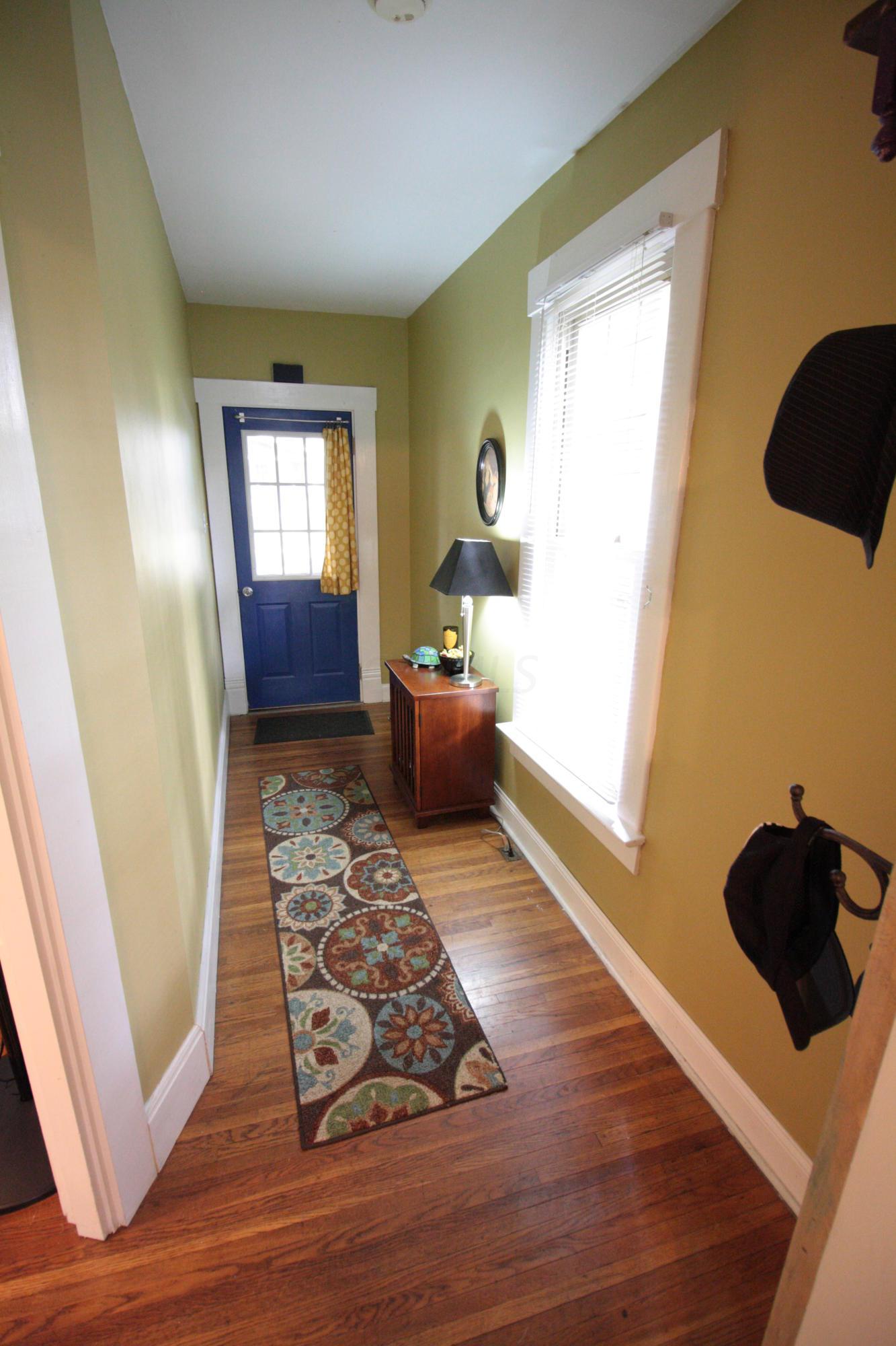45 West Pacemont Road Columbus, OH 43202 - Photo 3 of 24