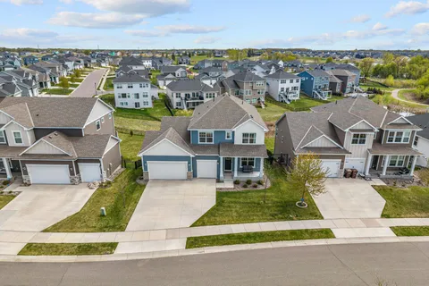 $700,000 | 15605 116th Avenue North, Dayton, MN 55369