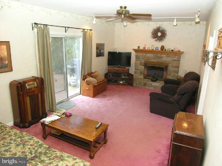 179 Rose Valley Road Pottstown, PA 19464 - Photo 4 of 12 Gallery Image 4