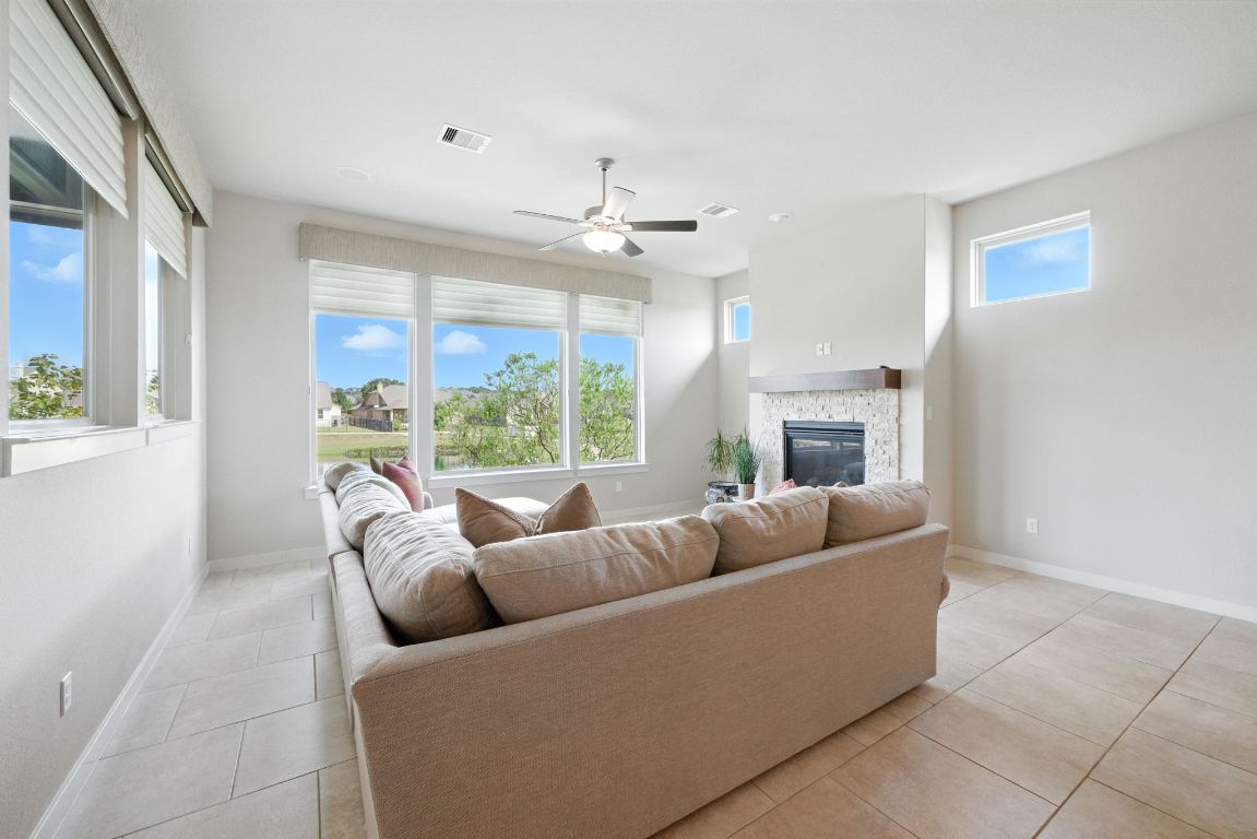 437 Pienza Drive Georgetown, TX 78628 - Photo 19 of 32 Living room lake views