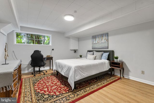 $949,000 | 6221 Beachway Drive, Falls Church, VA 22041