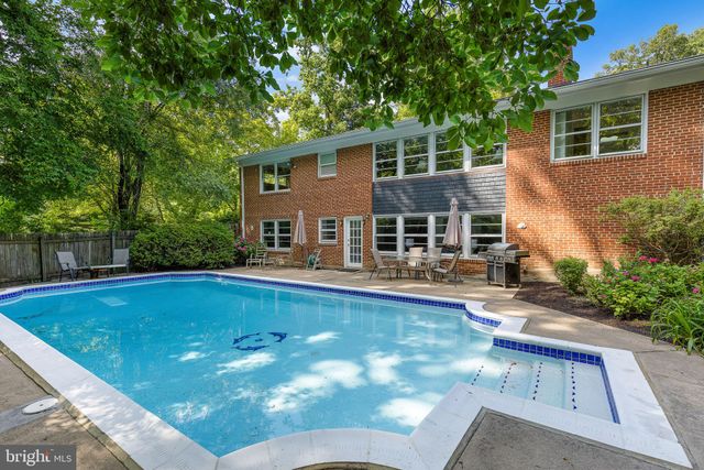 $949,000 | 6221 Beachway Drive, Falls Church, VA 22041