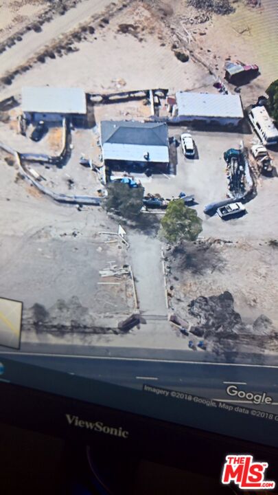 4908 Fort Tejon Road Palmdale, CA 93552 - Photo 11 of 21 a view of a fireplace