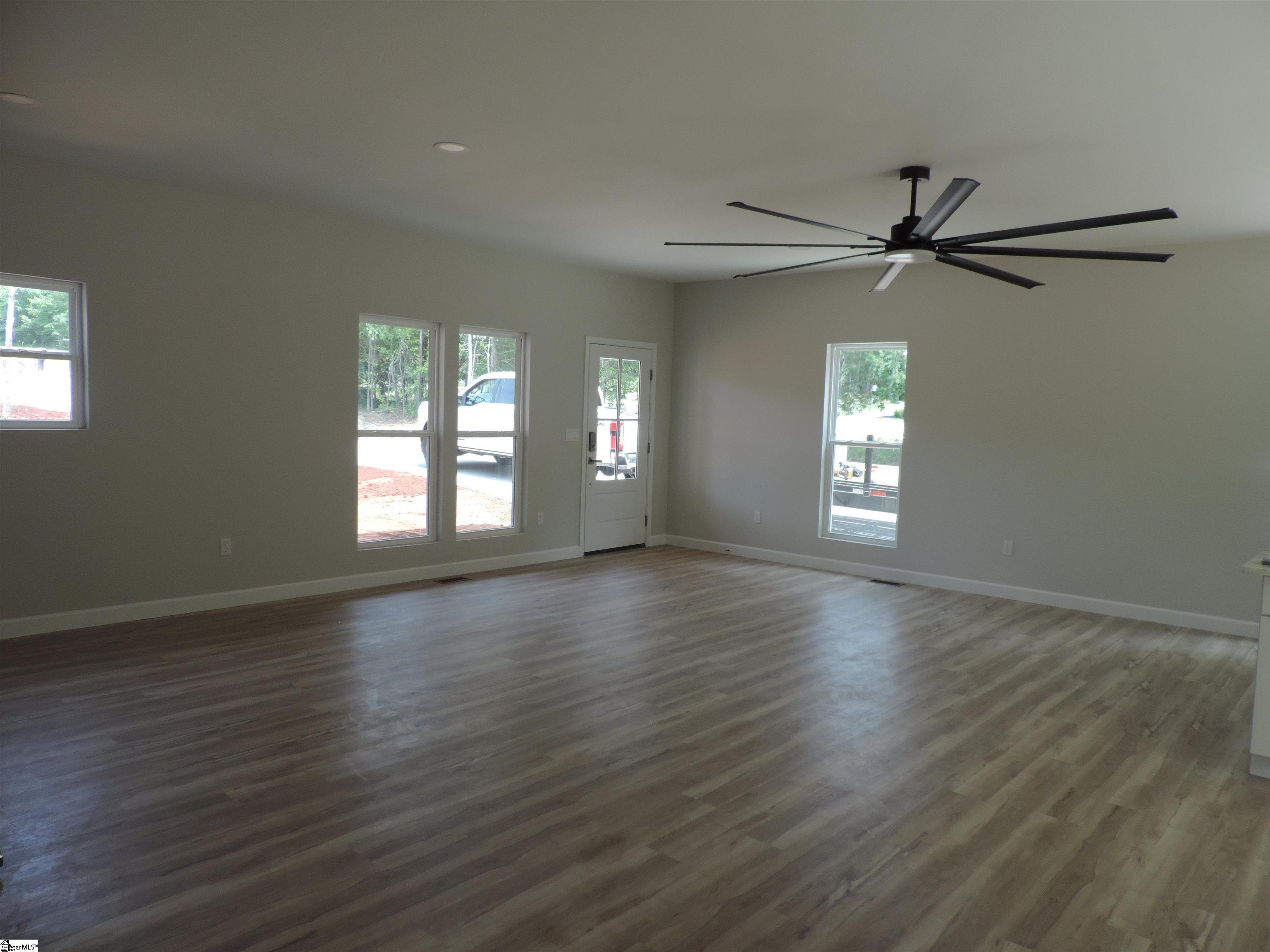 384 Bailey Road Buffalo, SC 29321 - Photo 8 of 25