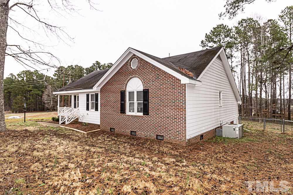 2001 Fox Ridge Road Clayton, NC 27527 - Photo 3 of 30