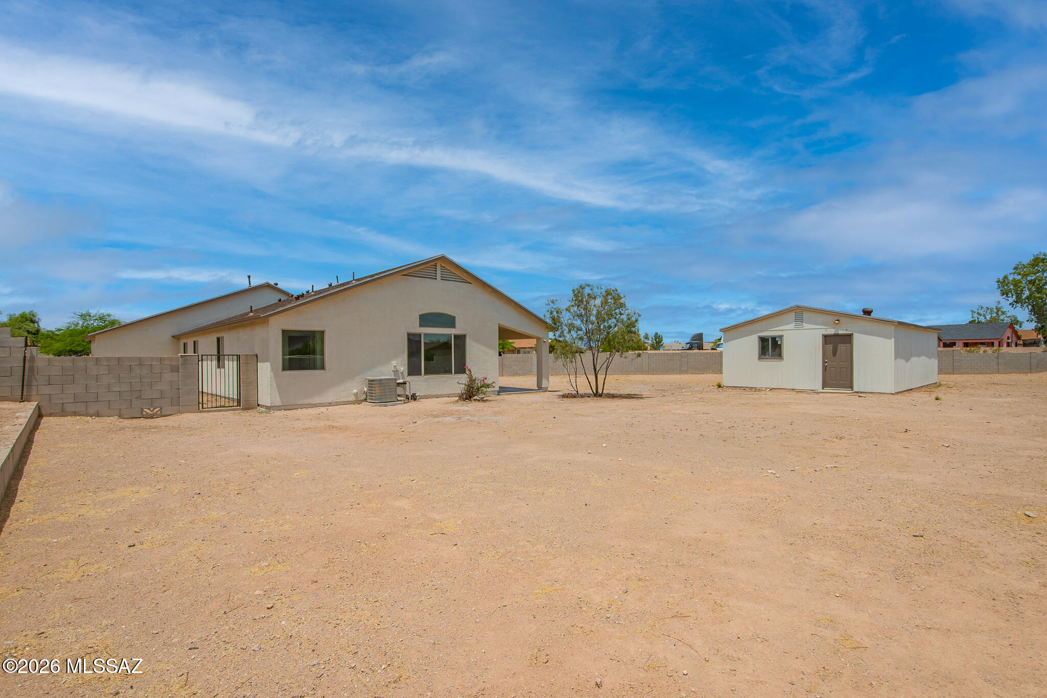 3705 West Tetakusim Road Tucson, AZ 85746 - Photo 5 of 44