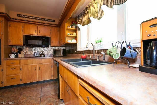 12809 Webster Road Strongsville, OH 44136 - Photo 10 of 35 Gallery Image 10