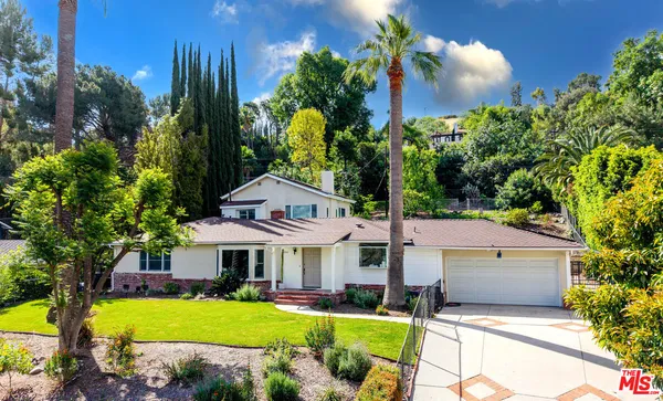 $1,795,000 | 17952 Karen Drive, Encino, CA 91316