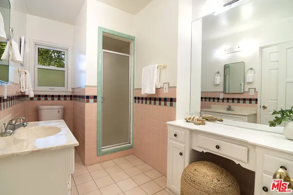$1,795,000 | 17952 Karen Drive, Encino, CA 91316