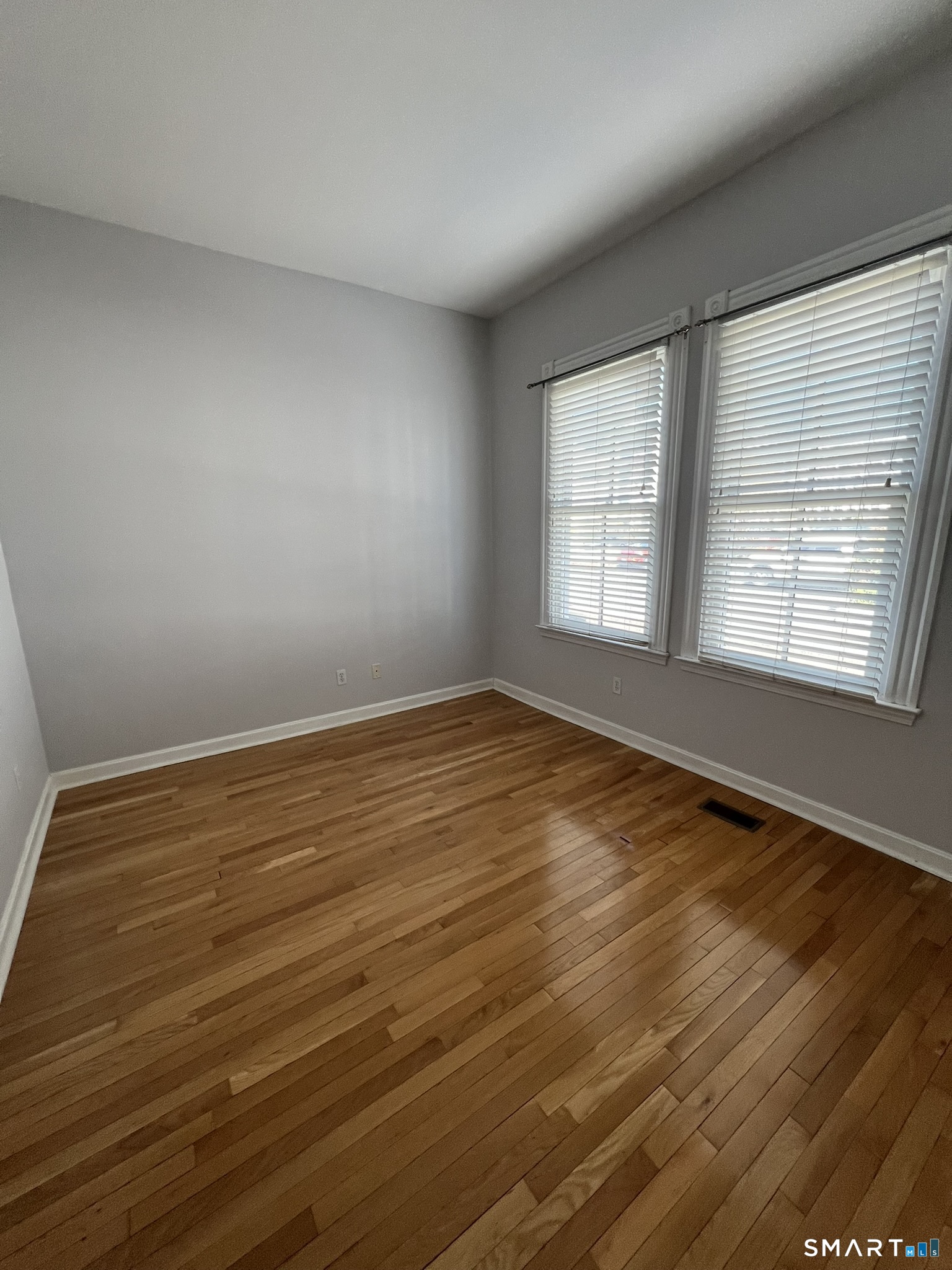 49 Glenbrook Road, Unit 103 Stamford, CT 06902 - Photo 18 of 47 Primary Bedroom
