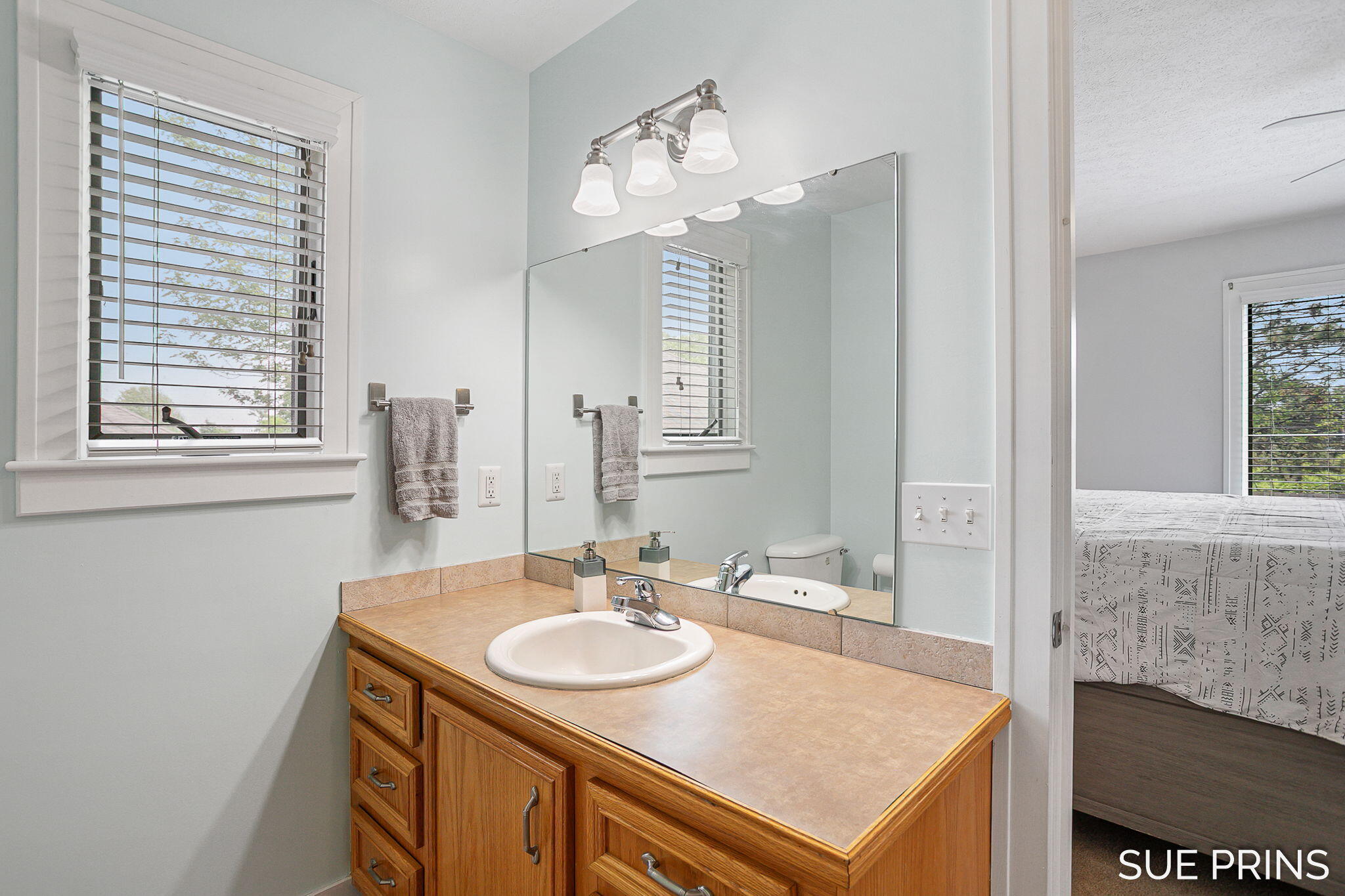 3084 Viewpoint Street Jenison, MI 49428 - Photo 23 of 45 20-web-or-mls-3084-viewpoint-st