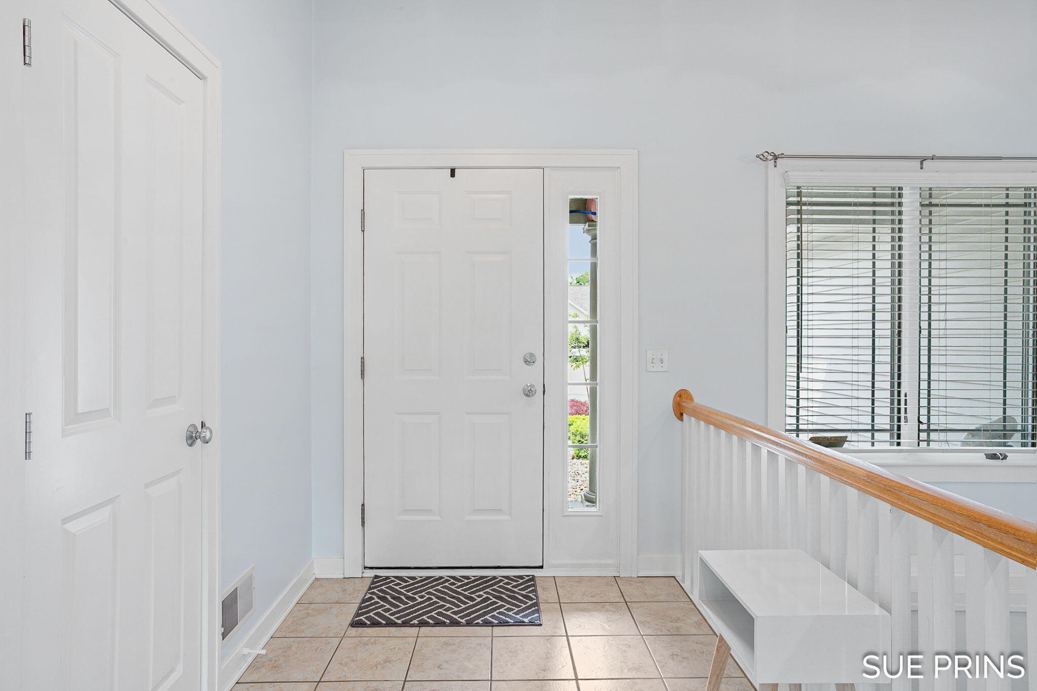 3084 Viewpoint Street Jenison, MI 49428 - Photo 4 of 45 1-web-or-mls-3084-viewpoint-st