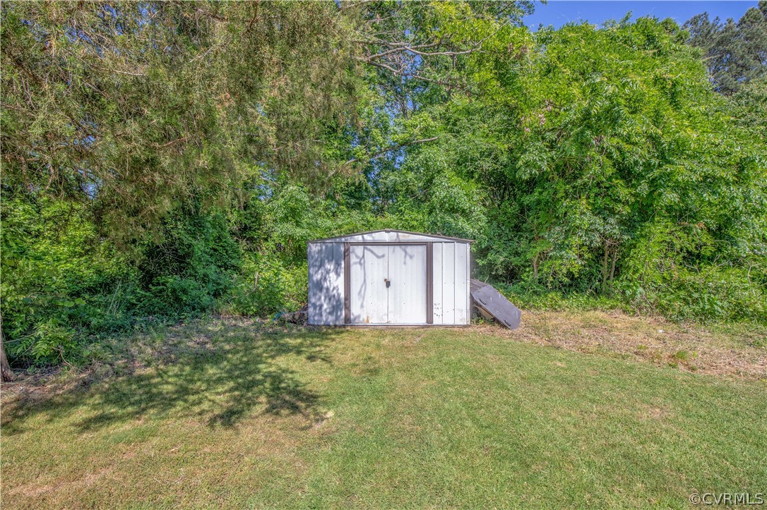 20344 Laurel Road Petersburg, VA 23803 - Photo 27 of 27 Gallery Image 27