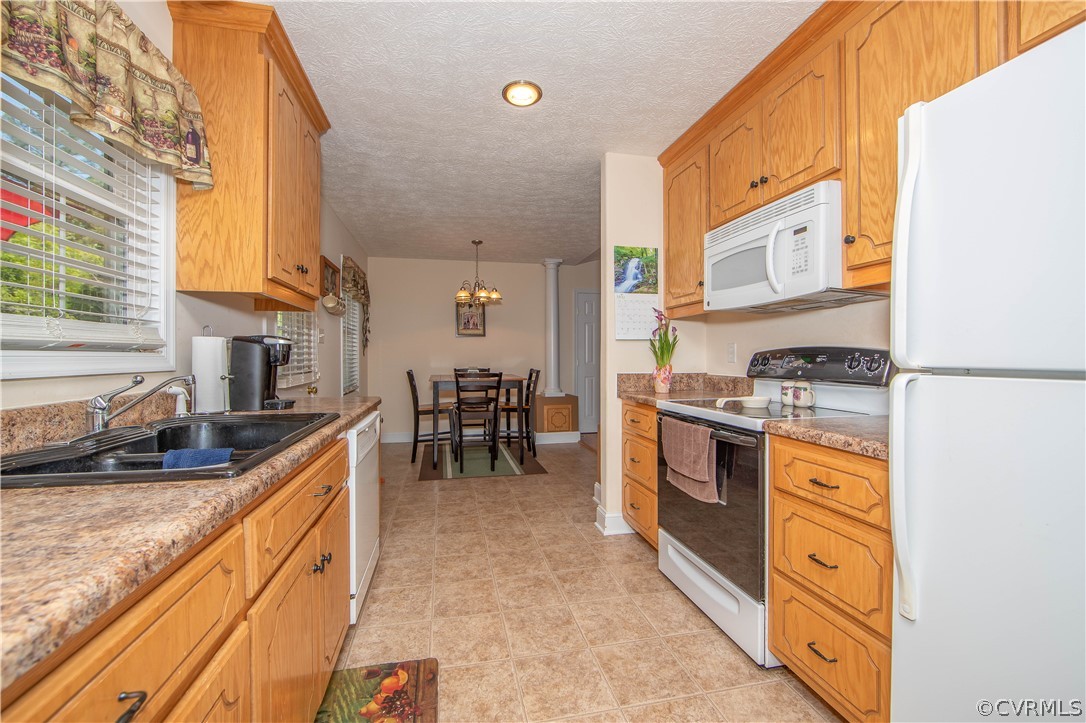 20344 Laurel Road Petersburg, VA 23803 - Photo 5 of 27 Gallery Image 5