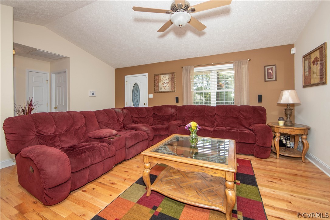 20344 Laurel Road Petersburg, VA 23803 - Photo 10 of 27 Gallery Image 10